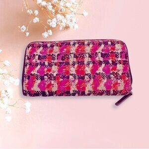 Vera Bradley houndstooth wallet